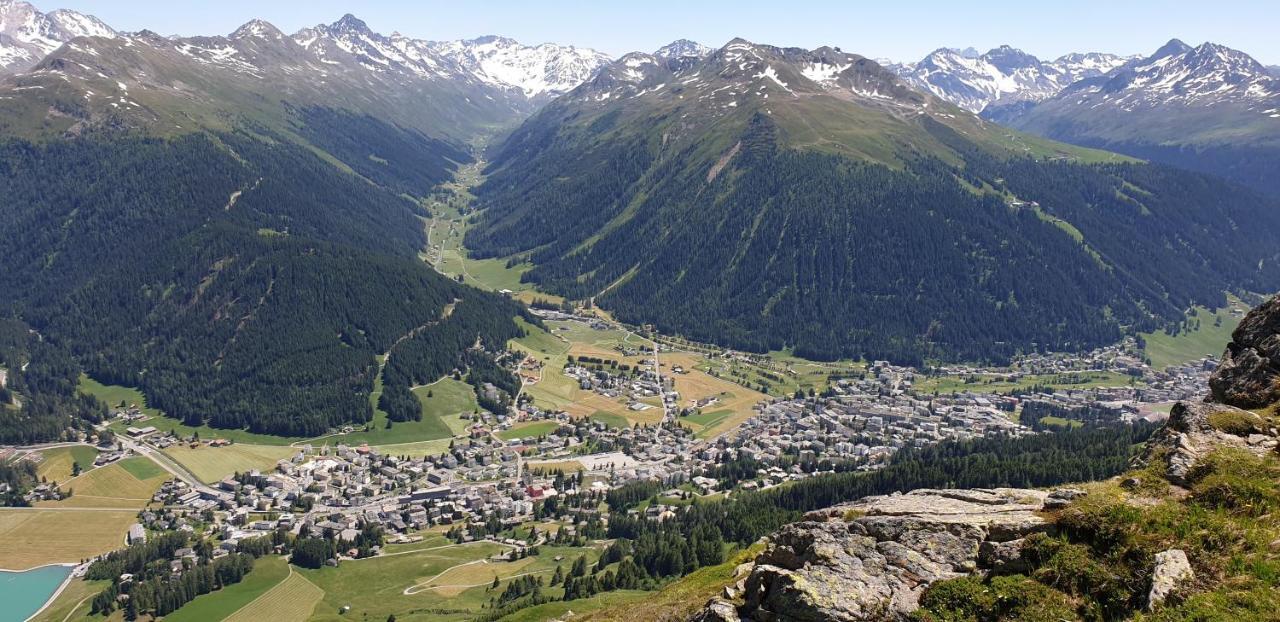 Ferienhaus & Ferienwohnung Winay Wayna Gotschna Blick Klosters Εξωτερικό φωτογραφία