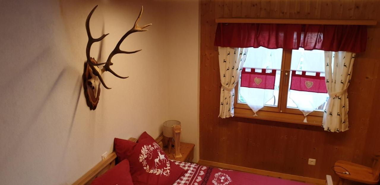 Ferienhaus & Ferienwohnung Winay Wayna Gotschna Blick Klosters Εξωτερικό φωτογραφία